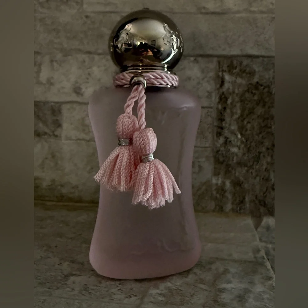 Perfume de Marly Delina La Rosee Eau de Parfum - Picture 1 of 6